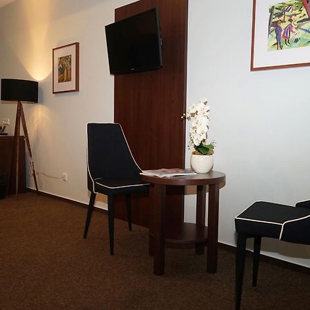 Hotel Class Hamburg-Harburg Buitenkant foto