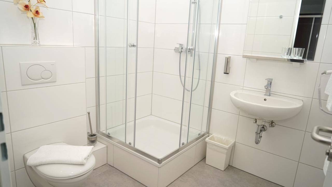 Hotel Class Hamburg-Harburg Buitenkant foto