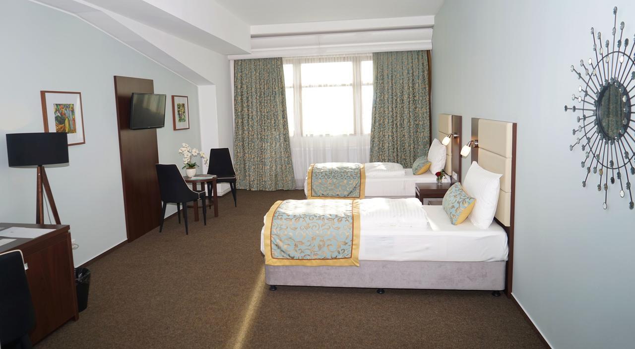 Hotel Class Hamburg-Harburg Buitenkant foto
